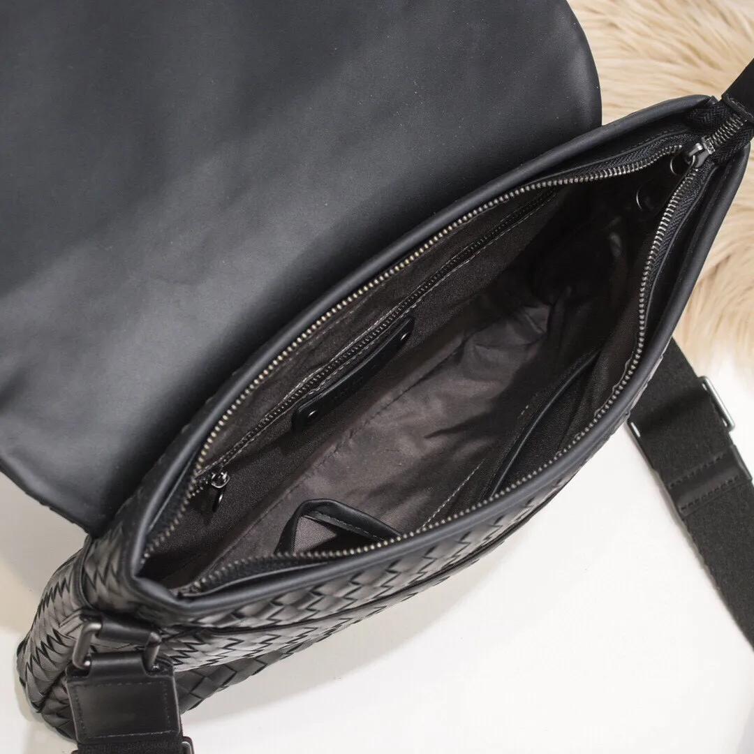 All categories 💚 Top version men’s bags 💚 BV 2024 new BV crossbody bag